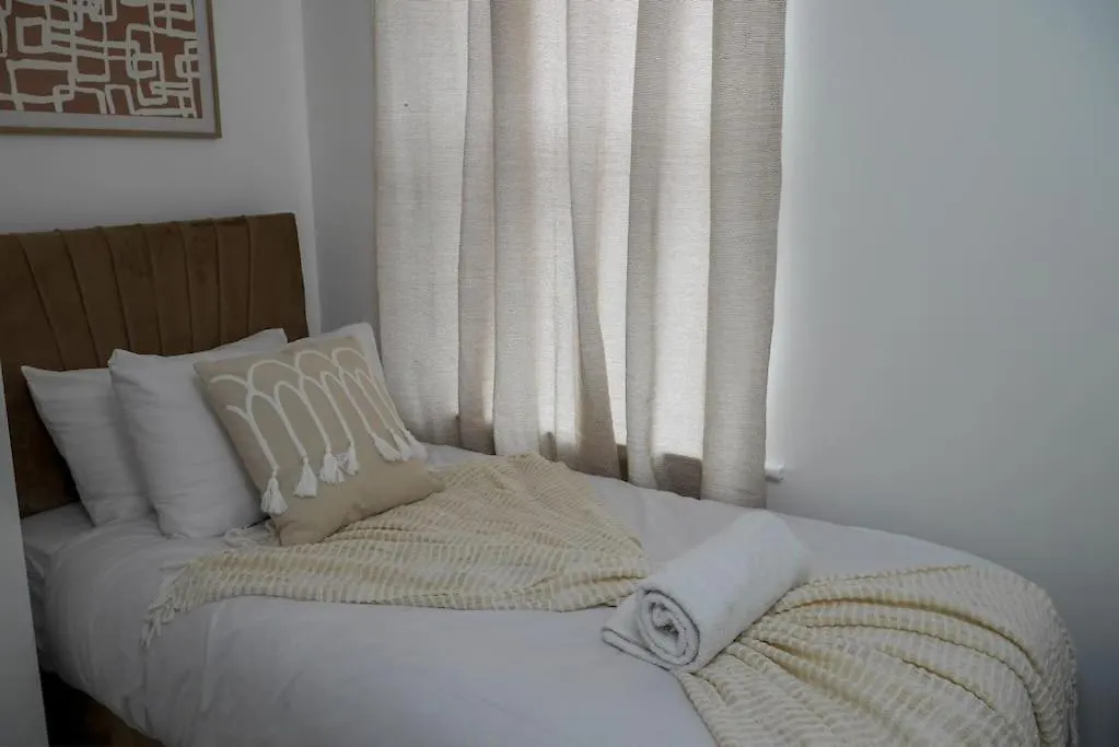 Heart Of Saltburn, Free Parking, Family Stays, Contractors - Scandi