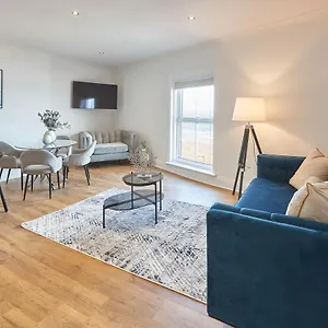 Host & - 39 Marine Parade Apartment